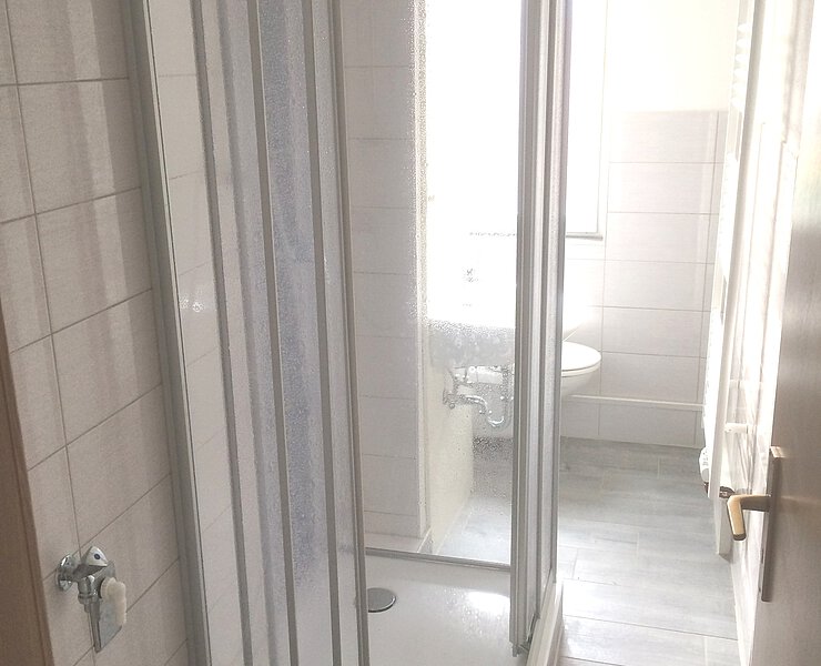 Schöne Wohnung, zentral und doch im Grünen